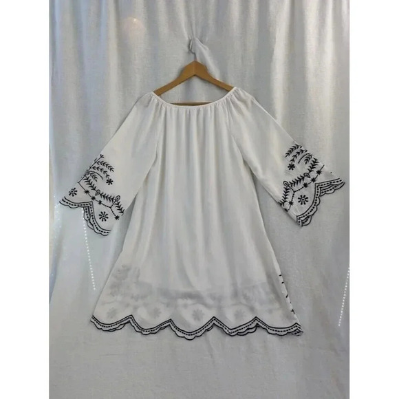 Chic Connection tunic mini dress, white & blue embroidered, women's small D18 - Picture 6 of 8